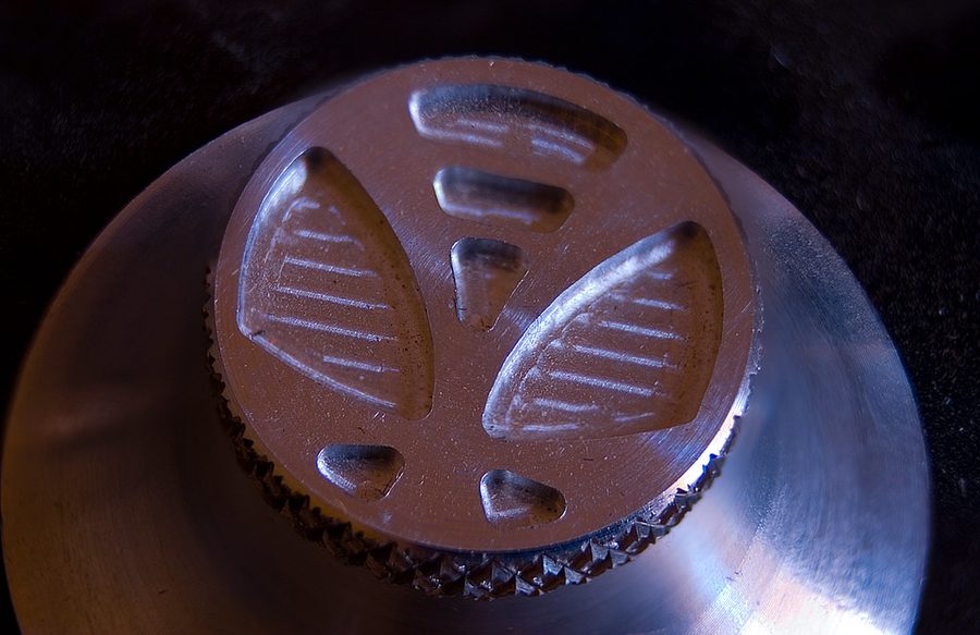 CNC metal işleme ile üretilmiş parça